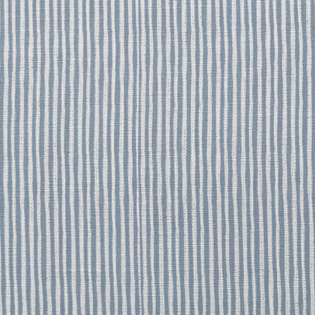 Maisa Blue Grey - Weißer gestreifter Leinenstoff, Blaue Streifen