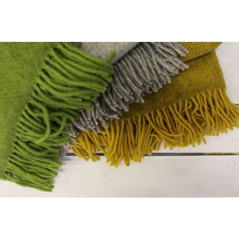 Gulliver Wool Throw, available in 3 different colours!
